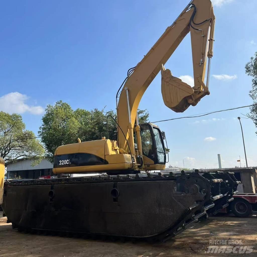CAT 320 C Escavadoras anfíbias