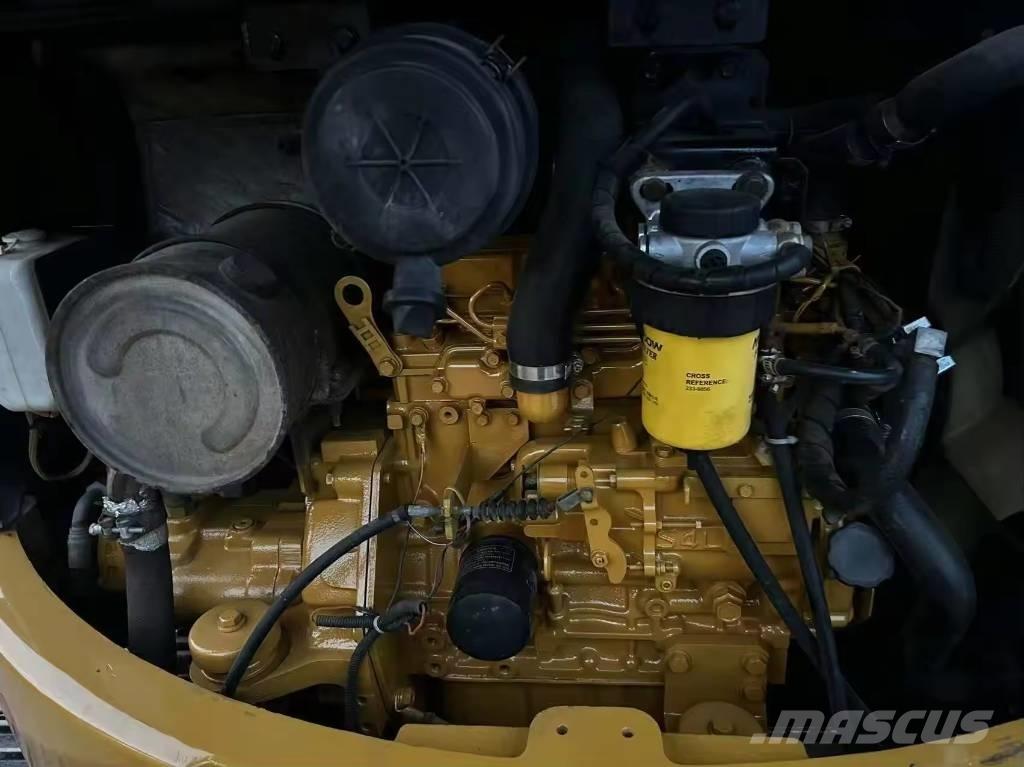 CAT 304 CR Mini Escavadoras <7t