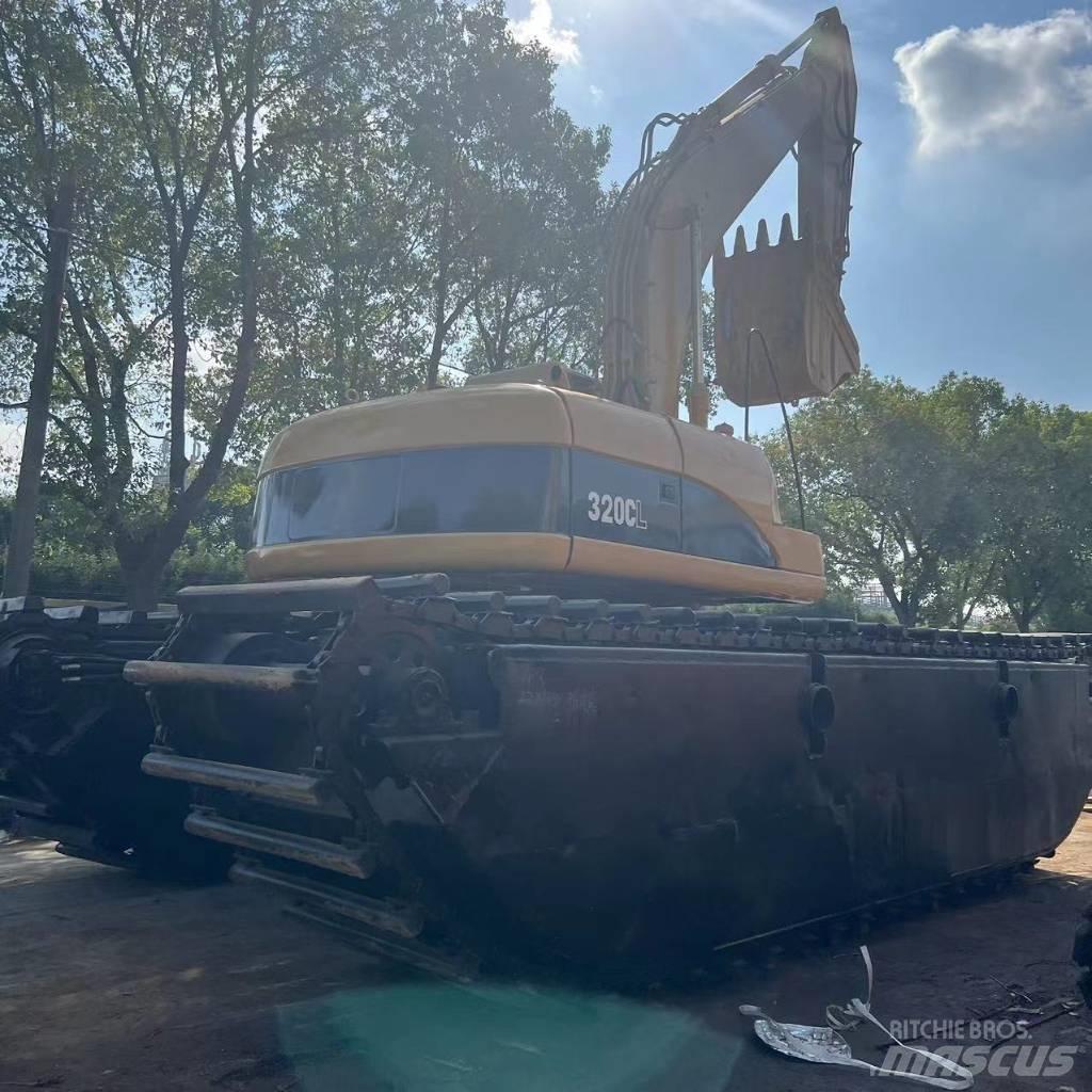CAT 320 C Escavadoras anfíbias