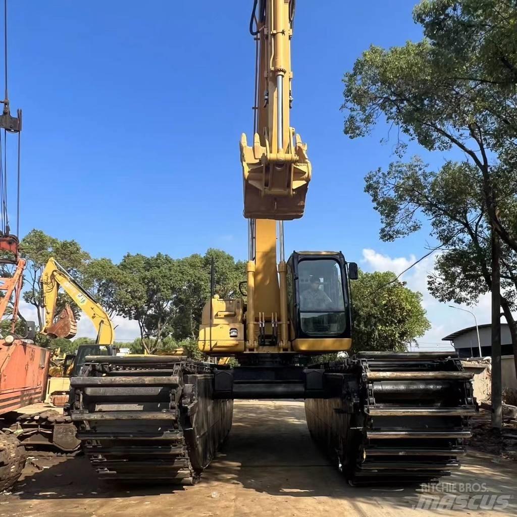 CAT 320 C Escavadoras anfíbias