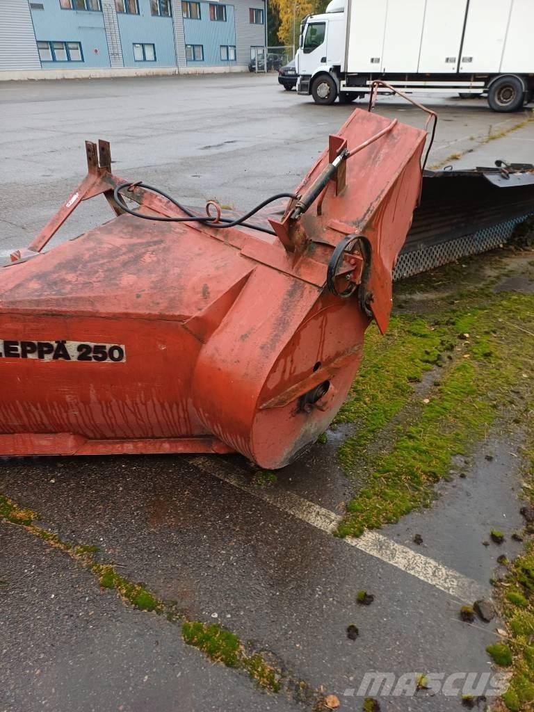 Leppä Leppä 250 Lançadores de neve