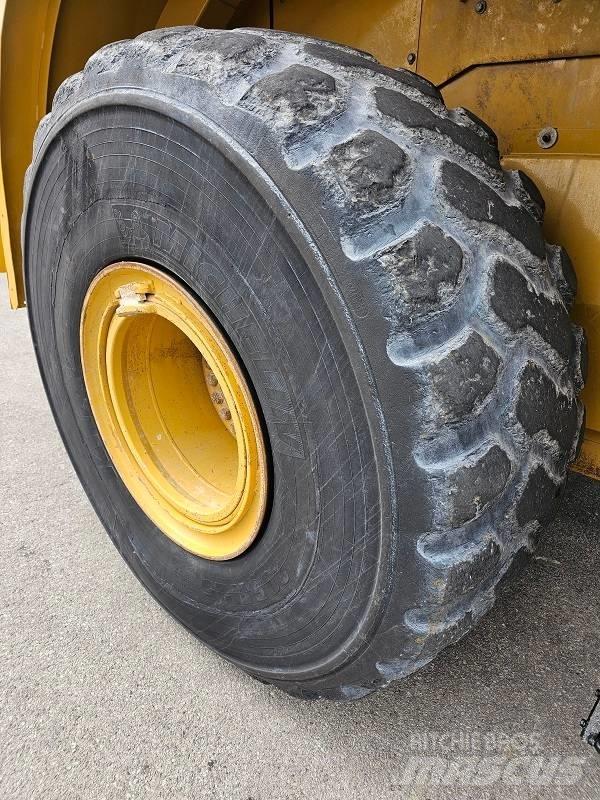 CAT 966K Pás carregadoras de rodas