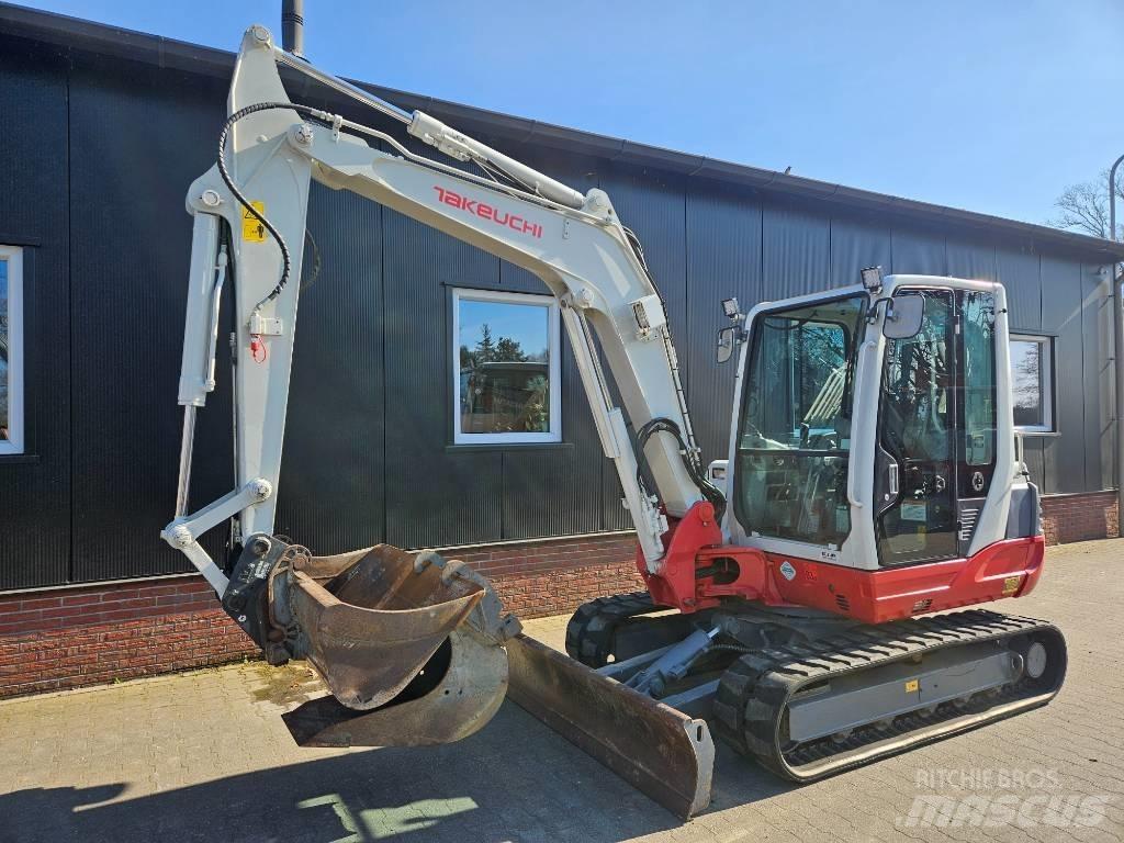 Takeuchi TB 250 Mini Escavadoras <7t