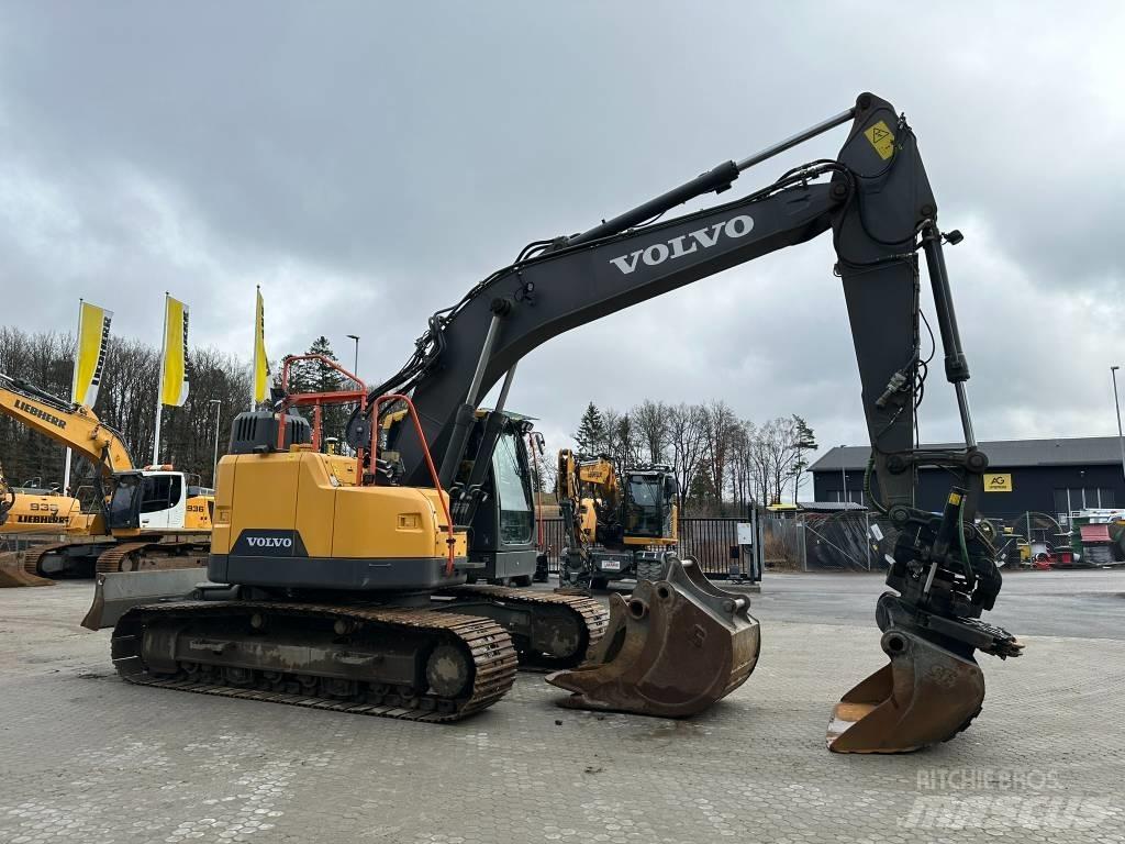 Volvo ECR 235 E LC Escavadoras de rastos