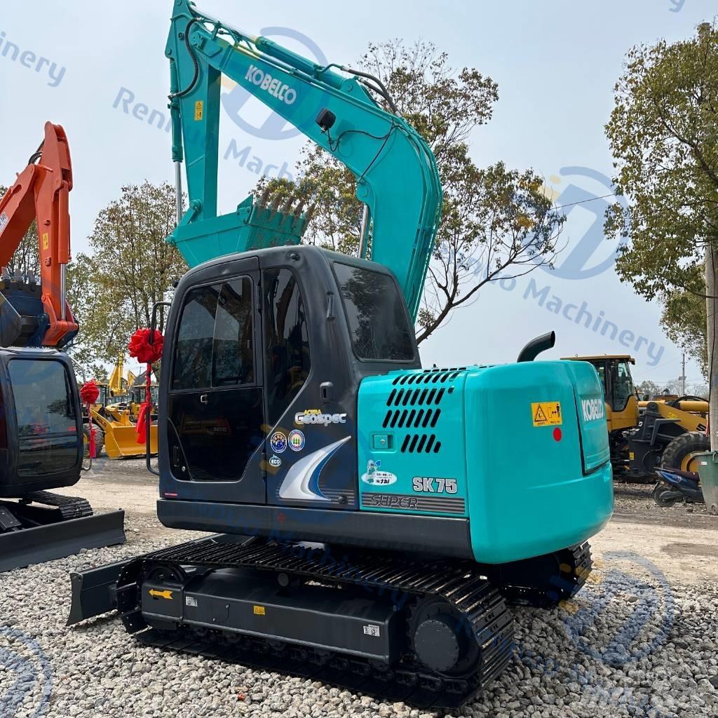 Kobelco SK75 Escavadoras de rastos