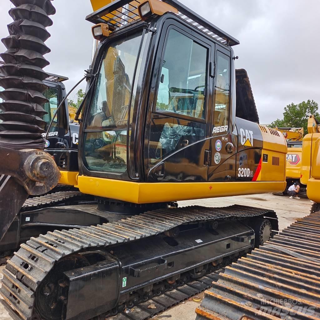 CAT 320D Escavadoras de rastos