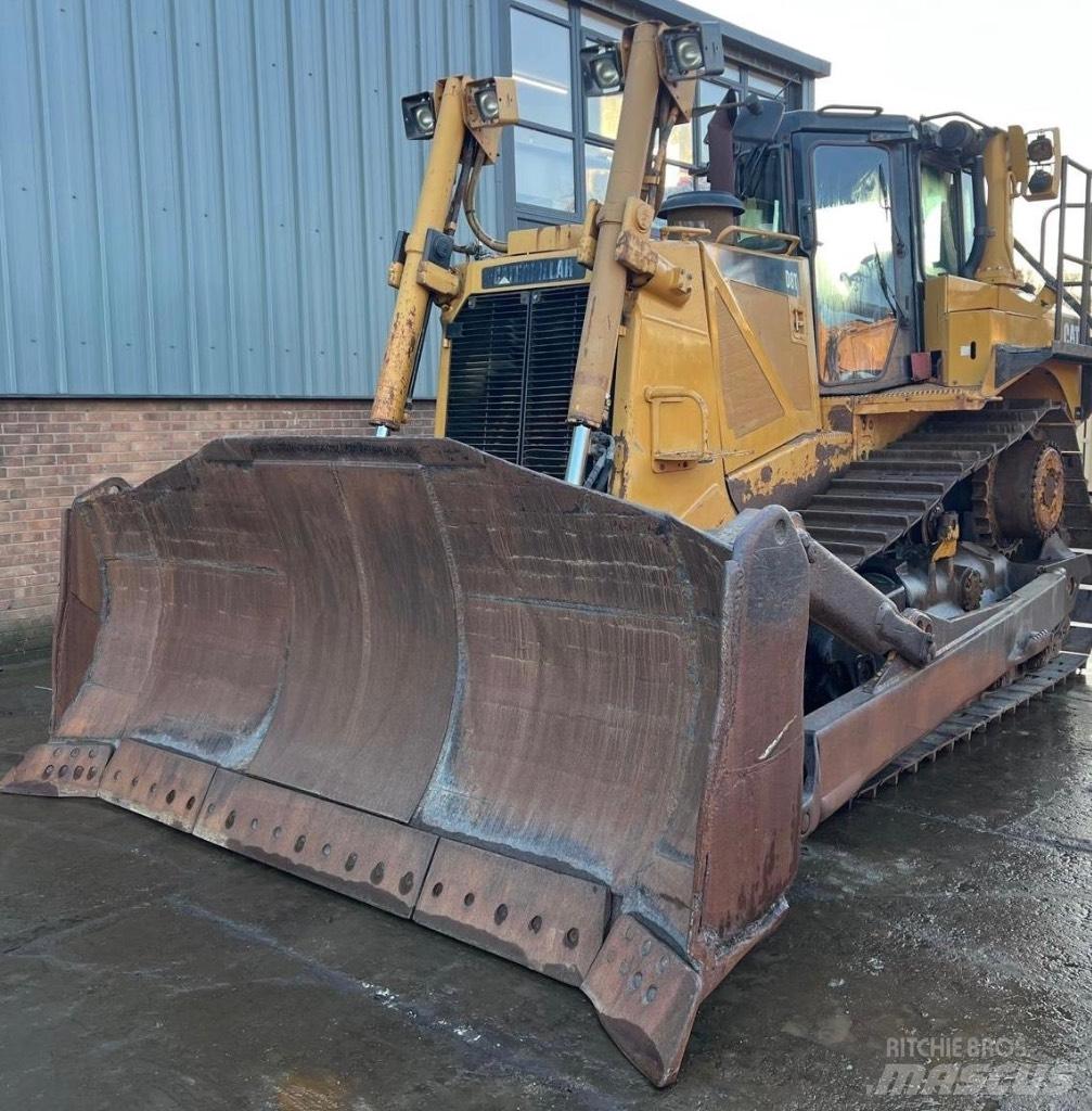 CAT D 8 T Dozers - Tratores rastos