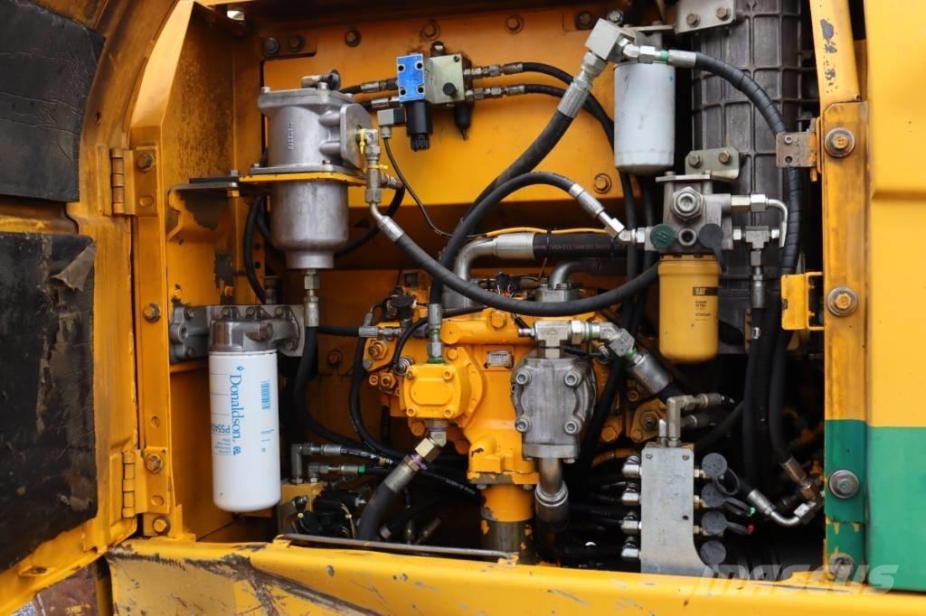 CAT 323 D Escavadoras de rastos