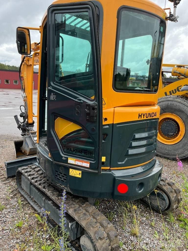 Hyundai R25Z-9 AK Mini Escavadoras <7t