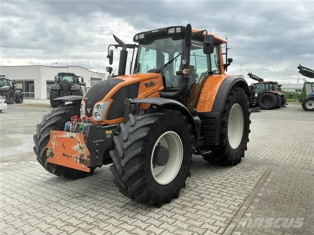 Valtra N 163 D Tratores Agrícolas usados