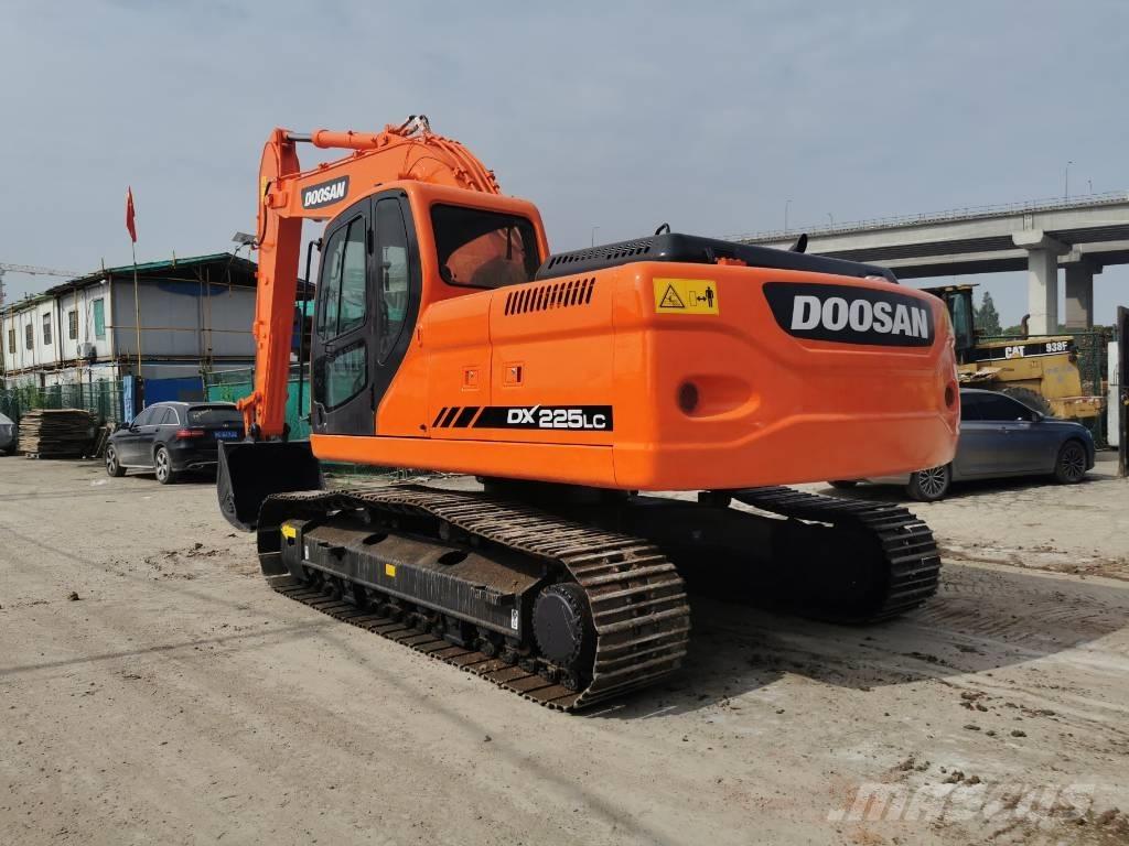Doosan DX 225 LC Mini Escavadoras <7t