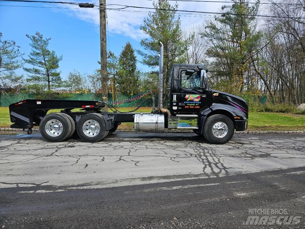 Volvo VNX 64 T300 Camiões estrado/caixa aberta