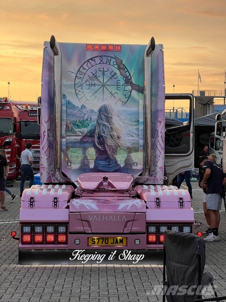 Hino 700 Camiões Ampliroll