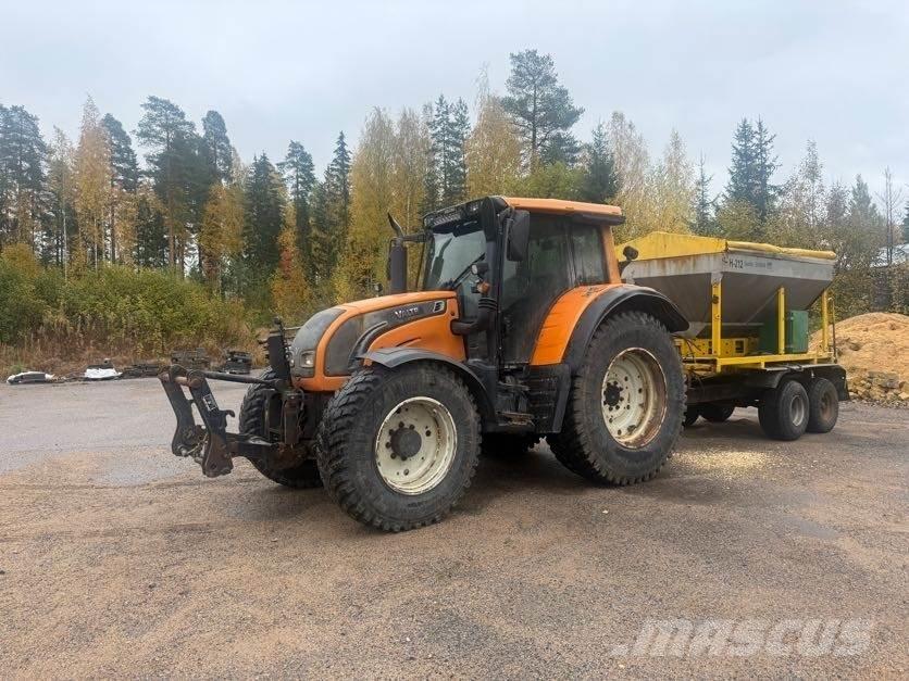 Valtra N142 Tratores Agrícolas usados