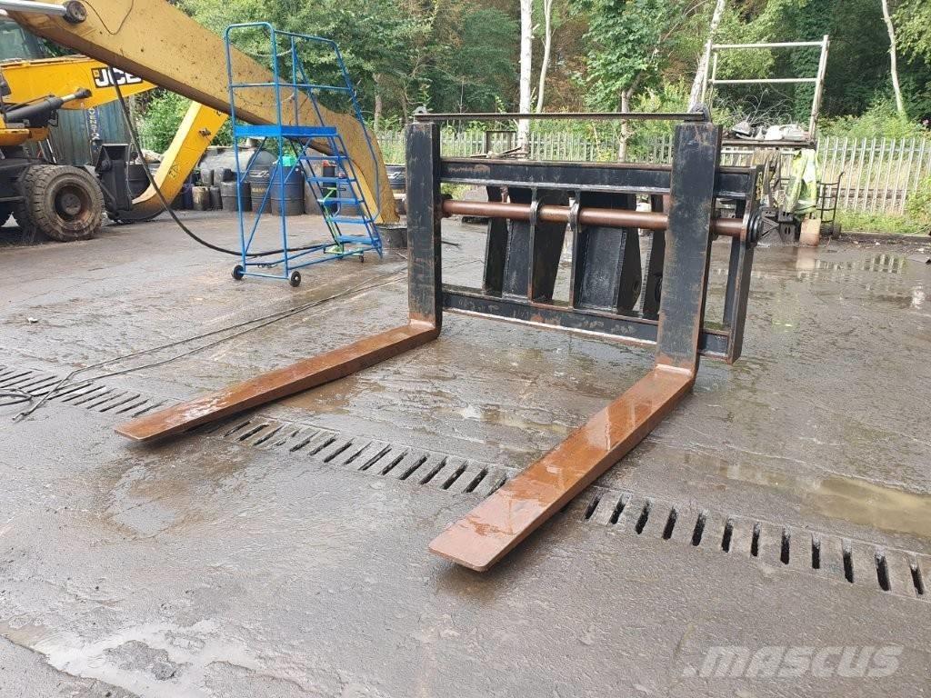 Volvo L 220 D Forquilhas