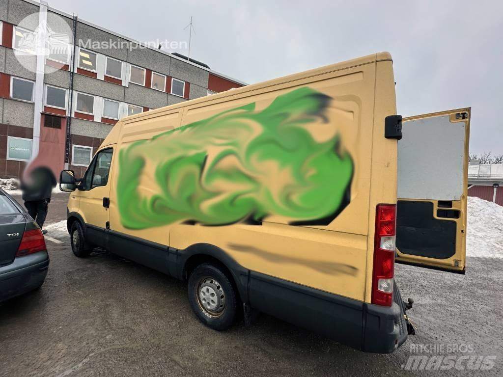 Iveco Daily 35 S13 V Carrinhas de caixa fechada