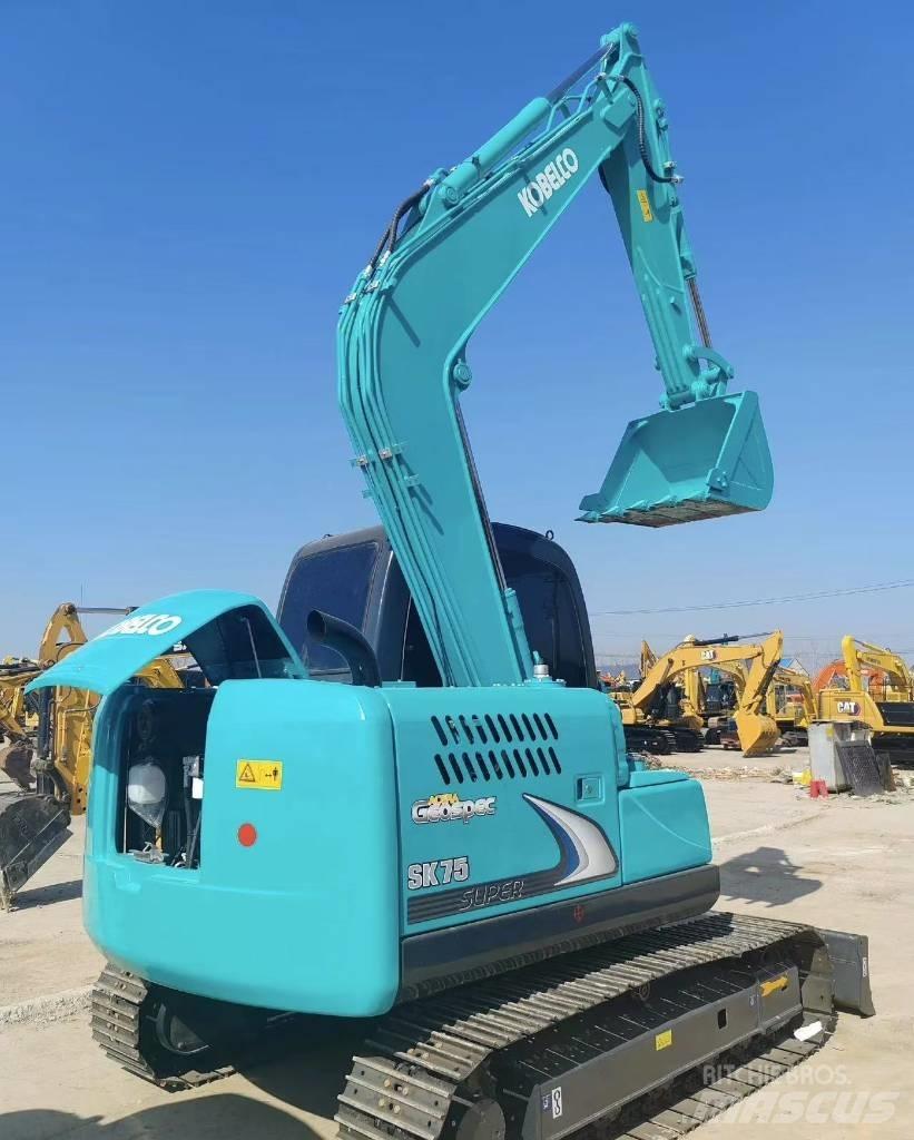 Kobelco SK 75 Escavadoras de rastos