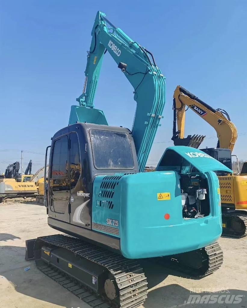 Kobelco SK 75 Escavadoras de rastos