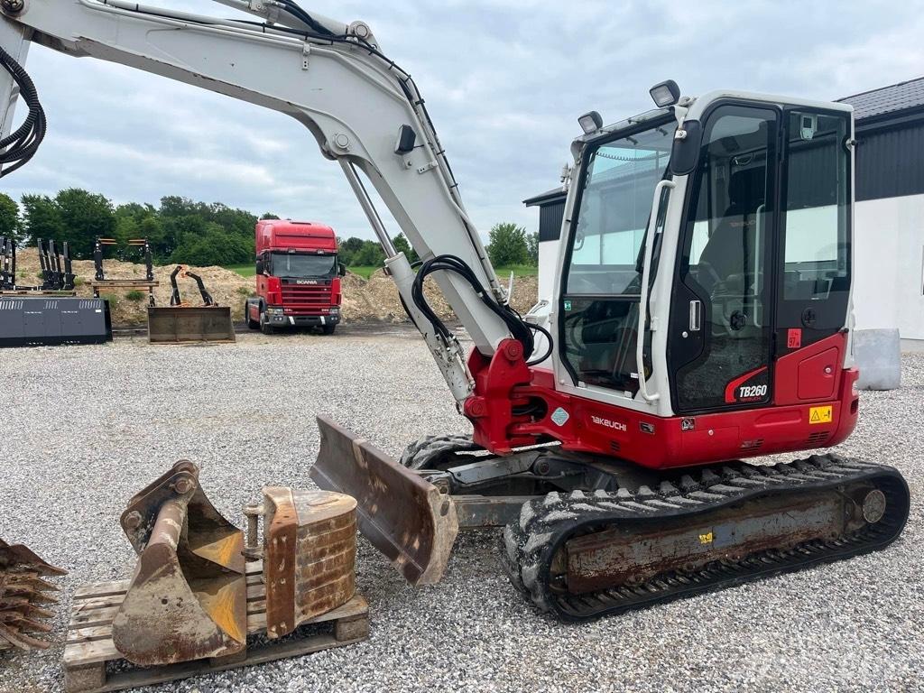 Takeuchi TB260 Mini Escavadoras <7t