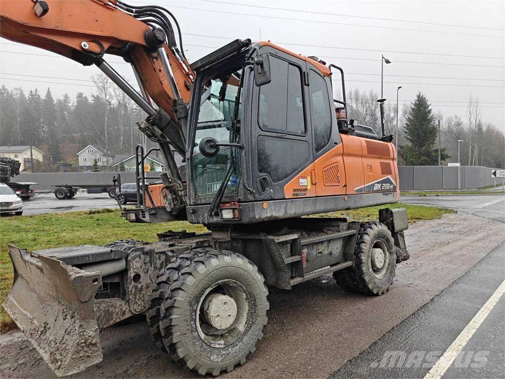 Doosan DX 210 W-7 Escavadoras de rodas