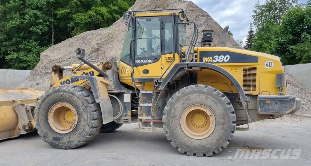 Komatsu WA 380 Pás carregadoras de rodas