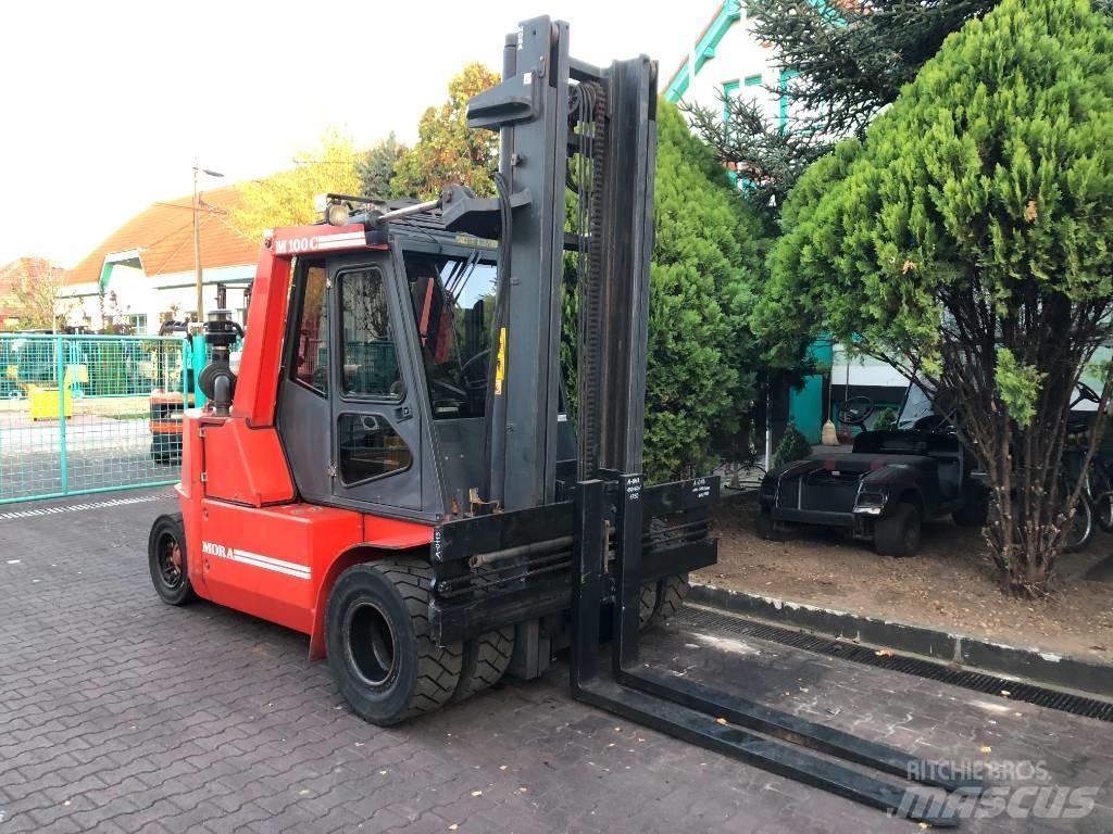 Mora M100C V-3100 Empilhadores a gás