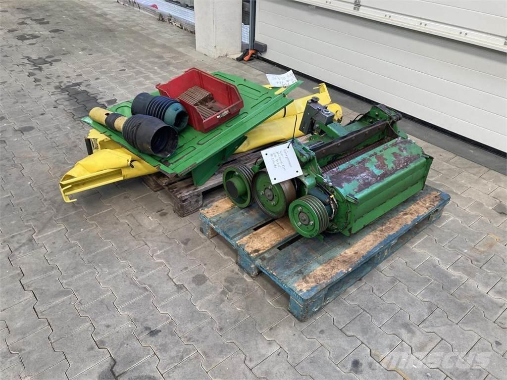 John Deere 8300 Forrageiras auto-propulsionadas