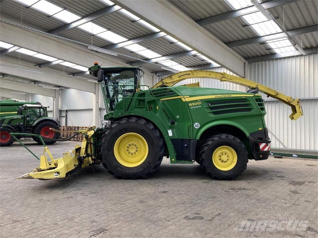 John Deere 8300 Forrageiras auto-propulsionadas