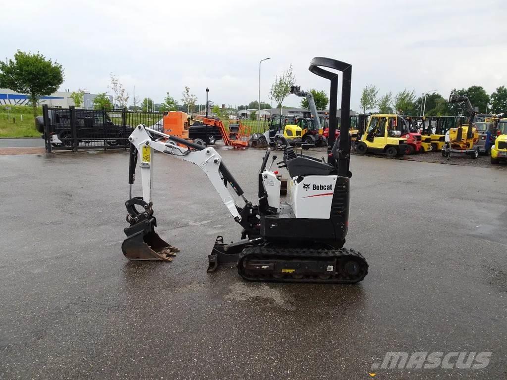 Bobcat E10Z Mini Escavadoras <7t