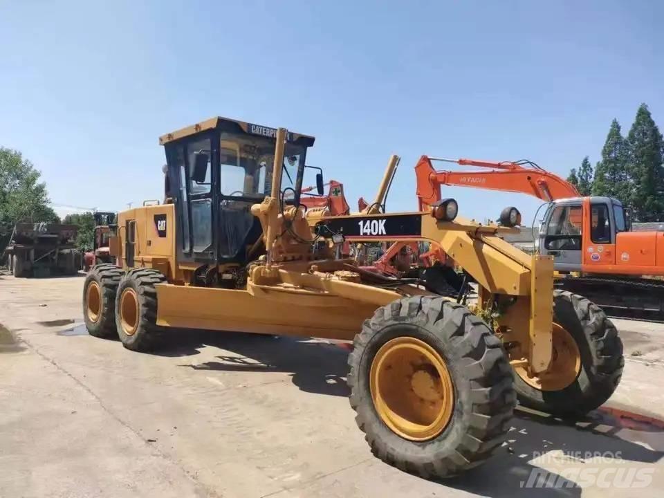 CAT 140 K Motoniveladoras