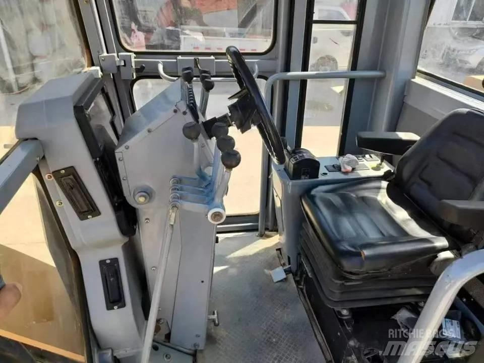 CAT 140 K Motoniveladoras