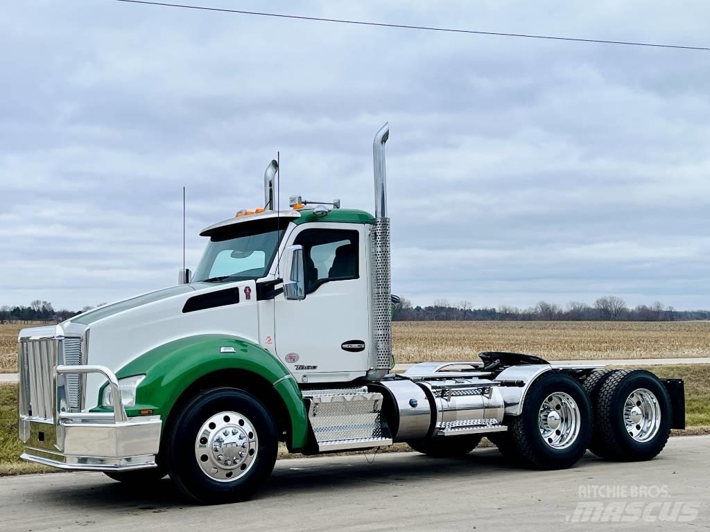 Kenworth T 880 Tractores (camiões)
