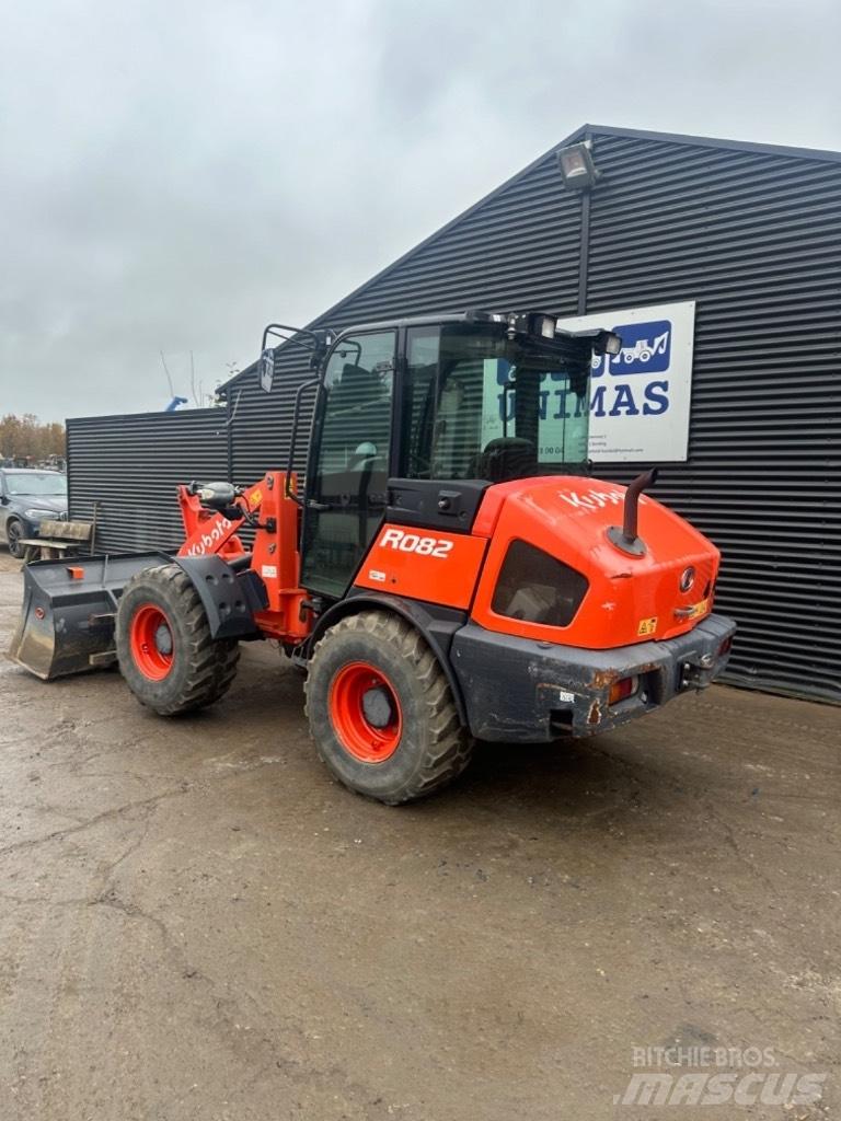 Kubota R 082 Pás carregadoras de rodas