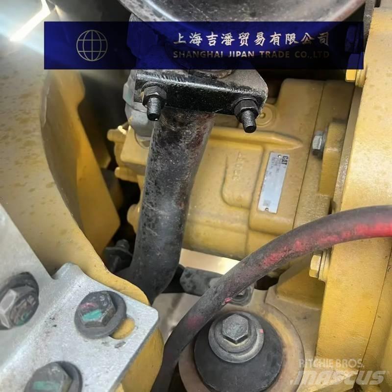 CAT 303.5 E Mini Escavadoras <7t