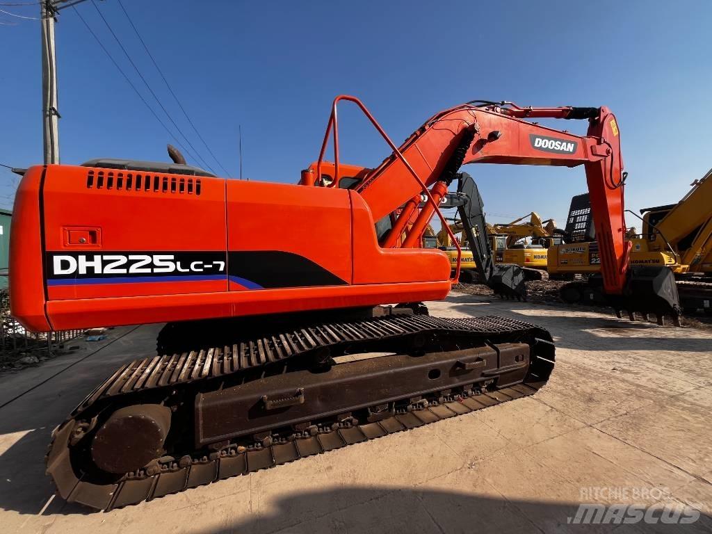 Doosan DH 225 LC-7 Escavadoras de rastos