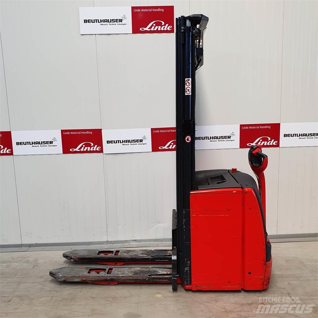 Linde L16i Empilhador para operador externo