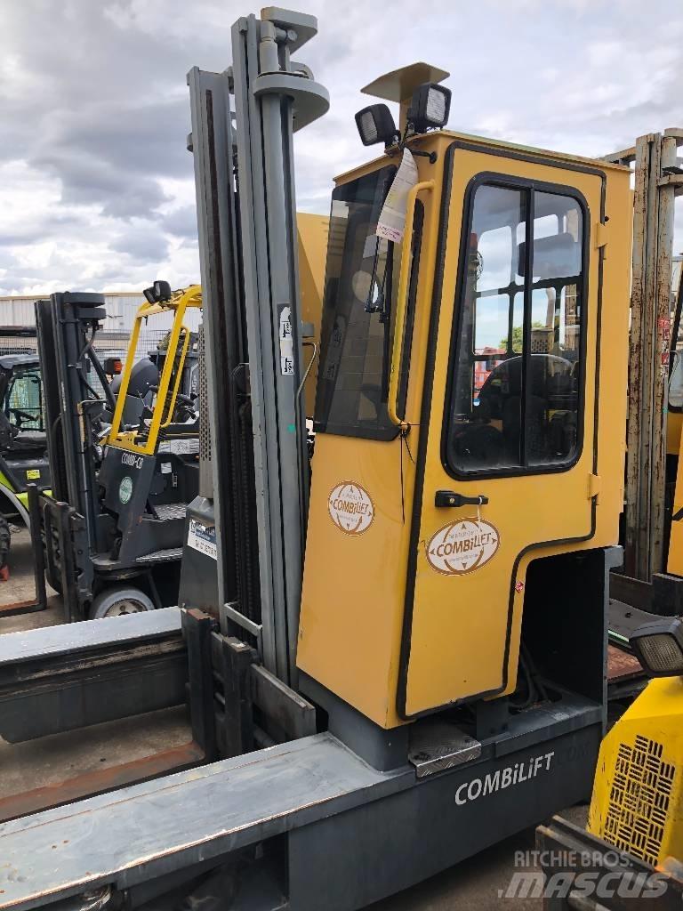 Combilift C 3000 Carregadores laterais
