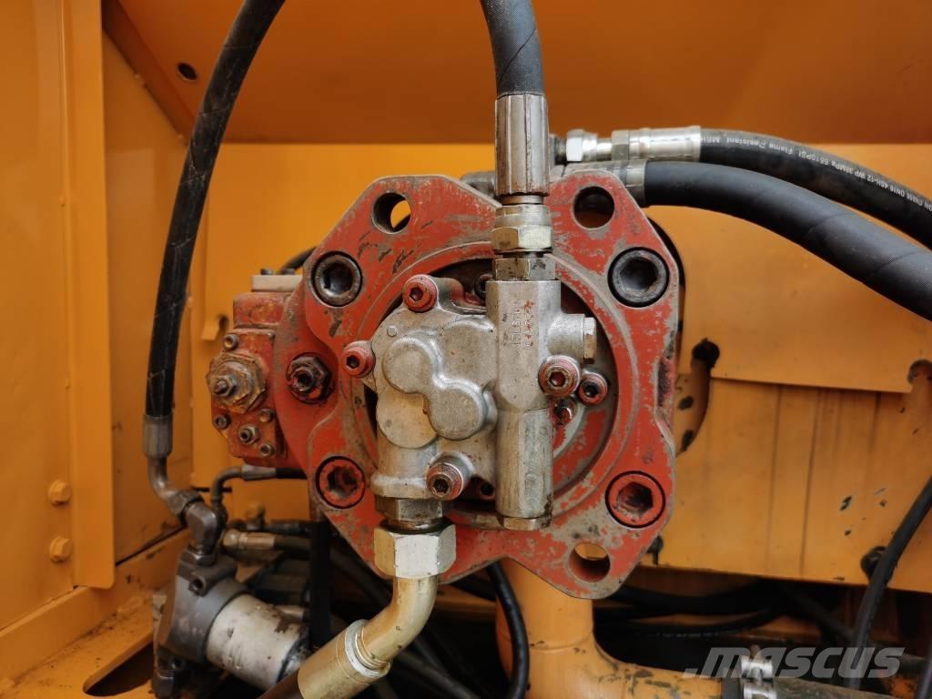 Hyundai R225LC-7 Escavadoras de rastos