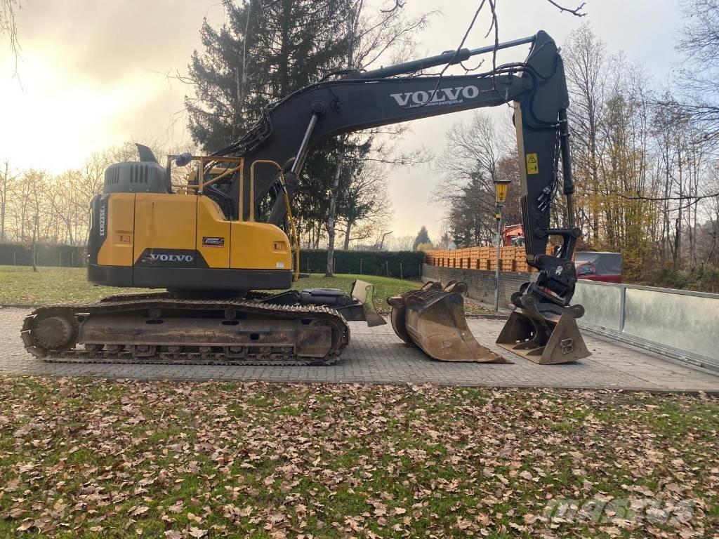 Volvo ECR 235 EL Escavadoras de rastos