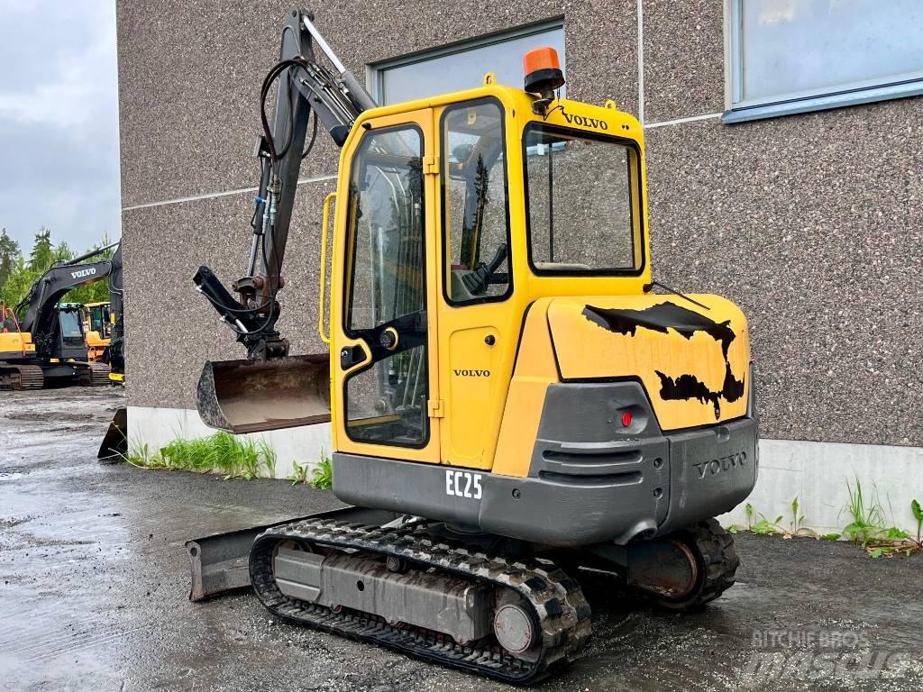 Volvo EC 25 Mini Escavadoras <7t