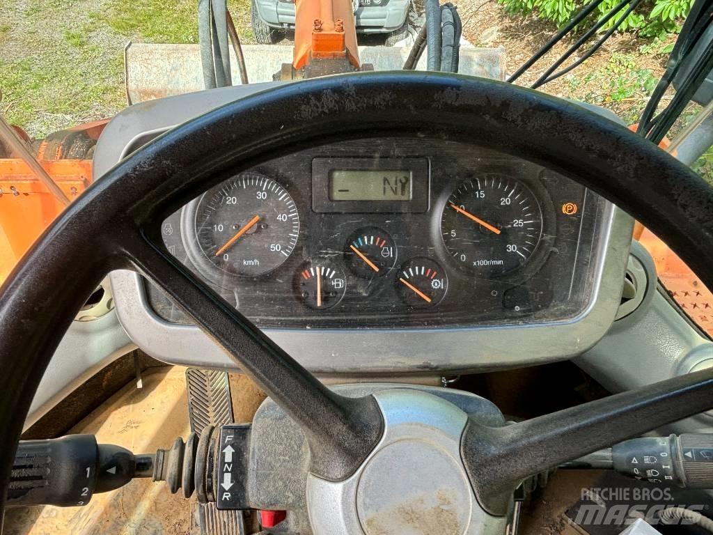 Doosan DL 250Z Pás carregadoras de rodas