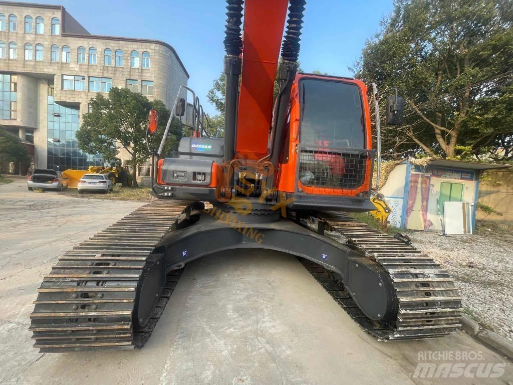 Doosan DX 300 Escavadoras de rastos