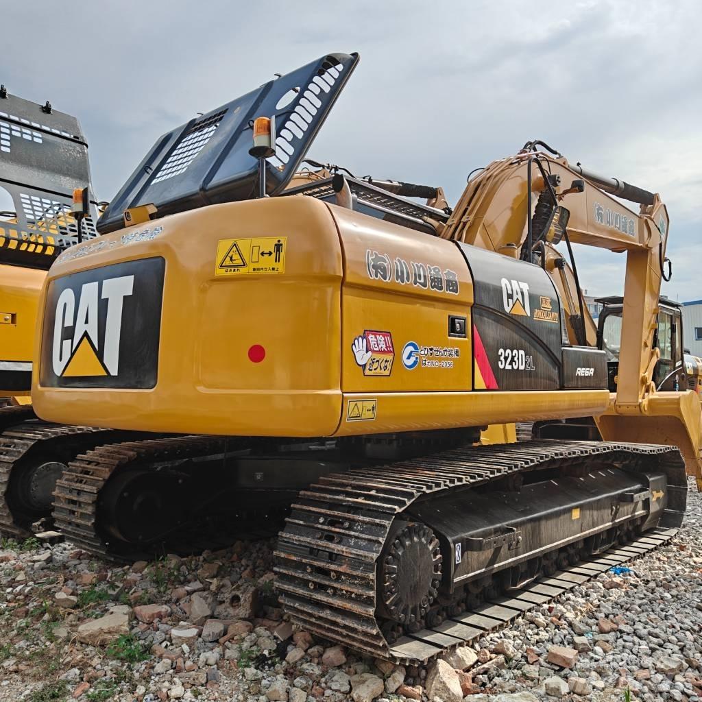 CAT 323 D L Escavadoras de rastos