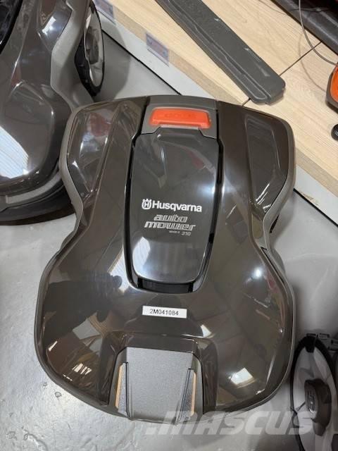 Husqvarna AM310 Corta-Relvas Robóticos