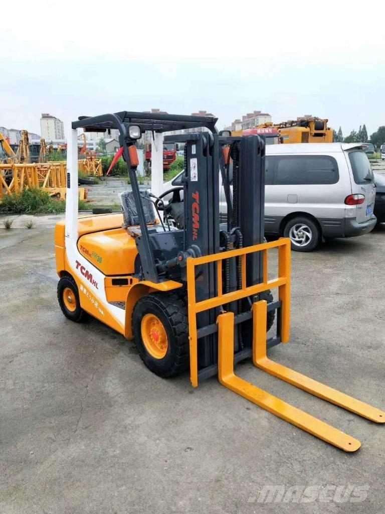 TCM FD 30 Empilhadores Diesel
