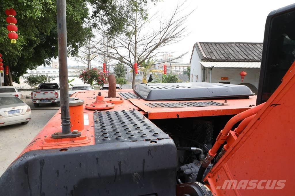 Hitachi ZX 200-5 G Escavadoras de rastos