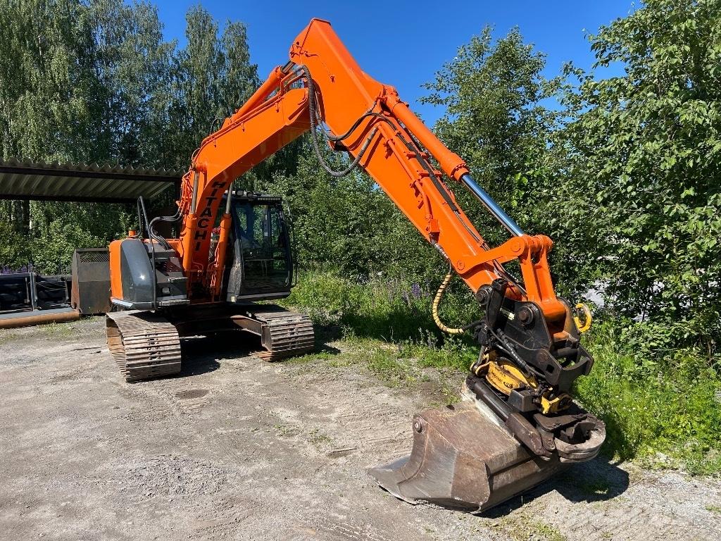 Hitachi ZX 135 US Escavadoras de rastos
