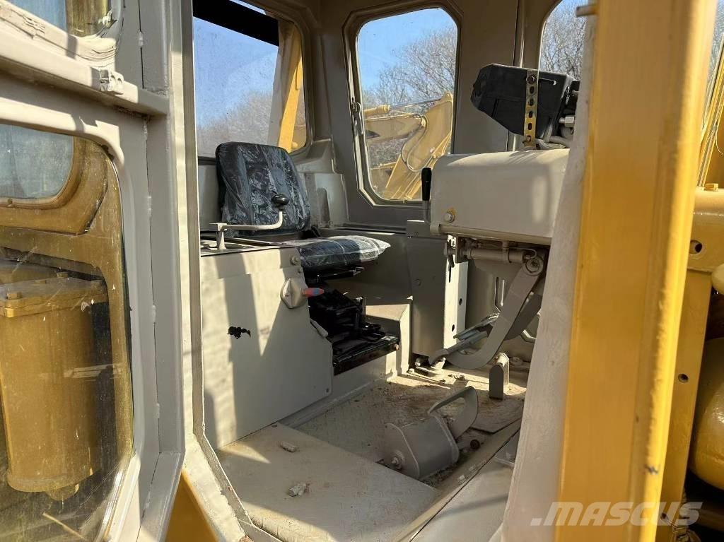 CAT D 8 K Dozers - Tratores rastos