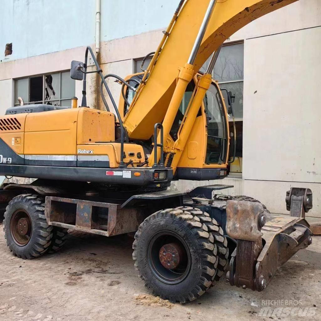 Hyundai 210-9 Escavadoras de rodas