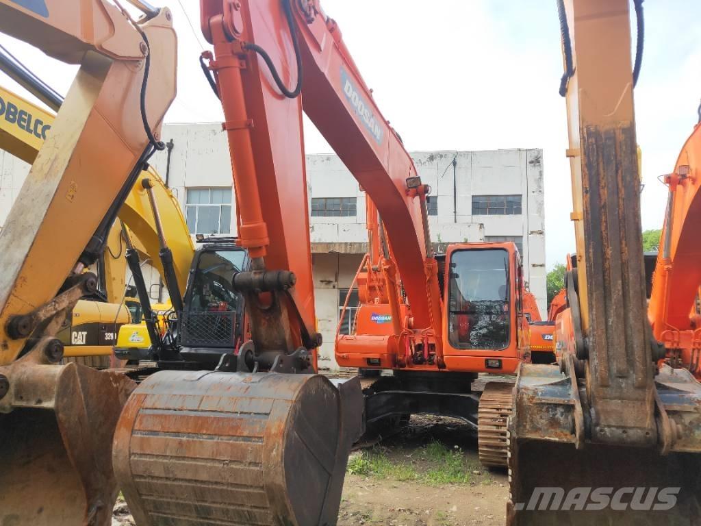 Doosan DH 215-9 Escavadoras de rastos